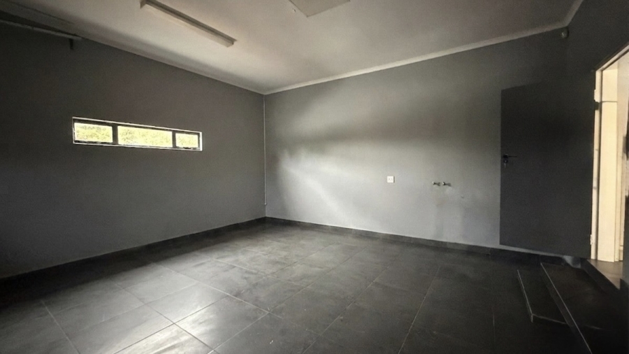 3 Bedroom Property for Sale in Tlhabane West North West